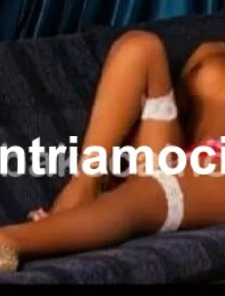 23 - Paula Trans Salerno - 3508155957