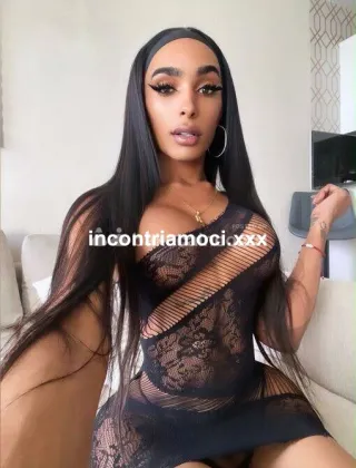 34 - Pamela Trans Taranto - 3508964833
