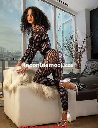 3392414796 - Fabiana 30 Trans Pescara