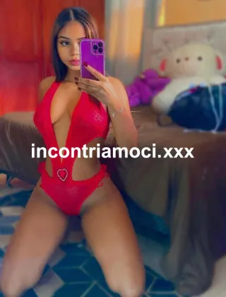3715860217 - Perla 21 Mistress Lucca